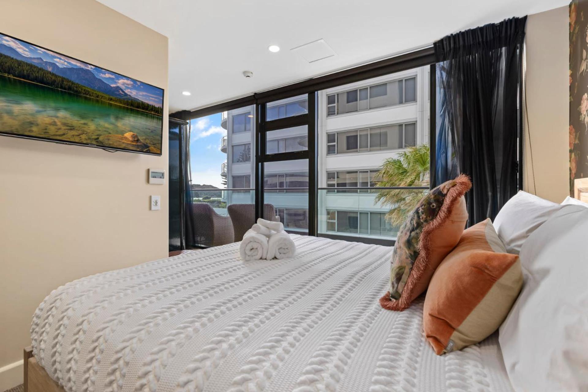 Marvelous Downtown Apartment Moments From Main Beach With Heated Pool, Gym And Parking Mount Maunganui Luaran gambar