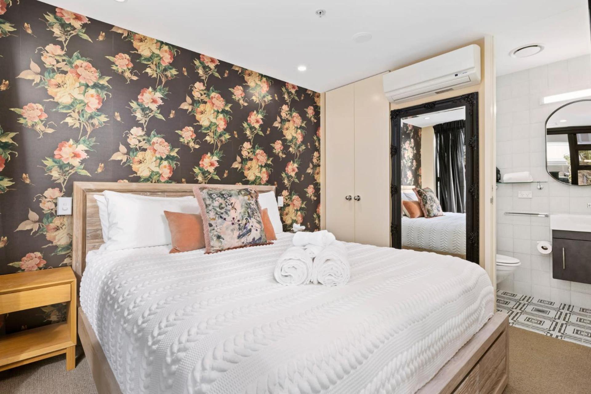 Marvelous Downtown Apartment Moments From Main Beach With Heated Pool, Gym And Parking Mount Maunganui Luaran gambar